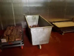 31#46310 Attrezzature e banchi lavoro
