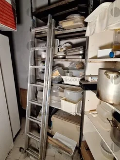 1#9887 Attrezzature ed arredo per ristorazione