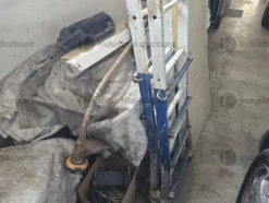 10#9467 Attrezzature edili tra cui avvitatori trapani smerigliatrici