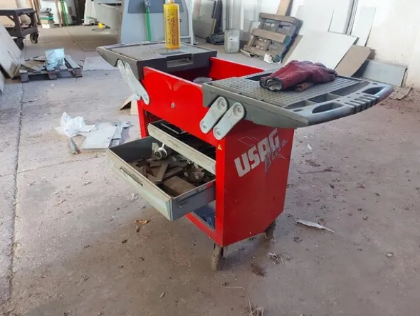 9#7272 Attrezzature ed utensili da lavoro