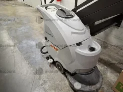 15#9158 Attrezzature elettriche per pulizia e manutenzione