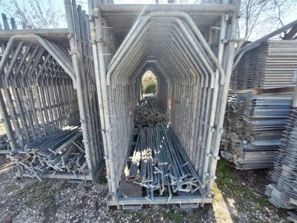 1#7663 Attrezzature e macchine da cantiere