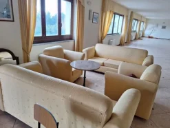 1#8141 Attrezzature e mobilio di hotel