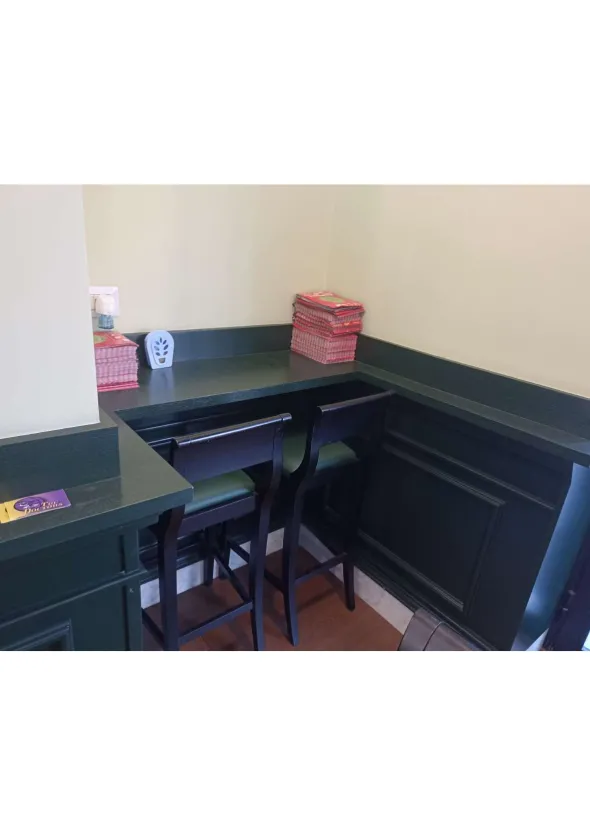 attrezzature e stigliature per pub/bar