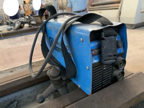 35#6949 Attrezzature e utensili per lavorazioni meccaniche