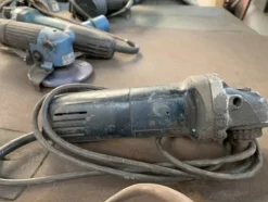 35#6949 Attrezzature e utensili per lavorazioni meccaniche