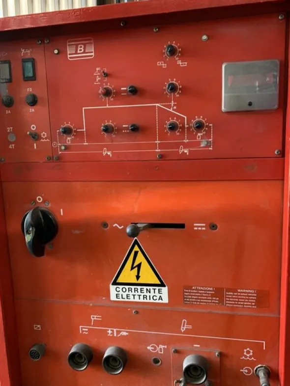 35#6949 Attrezzature e utensili per lavorazioni meccaniche