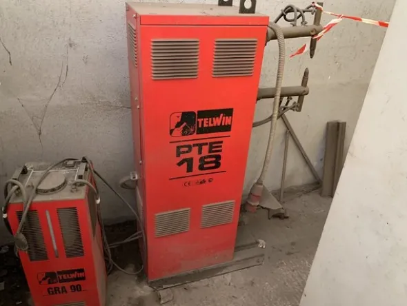 35#6949 Attrezzature e utensili per lavorazioni meccaniche