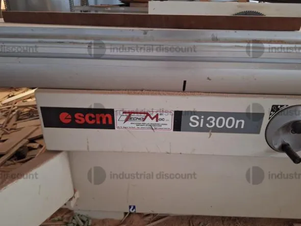 1#9444 Attrezzaturefalegnameria arredo ufficio magazzino e marchio "Cantieri Estensi"