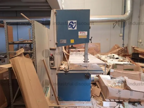 1#9444 Attrezzaturefalegnameria arredo ufficio magazzino e marchio "Cantieri Estensi"