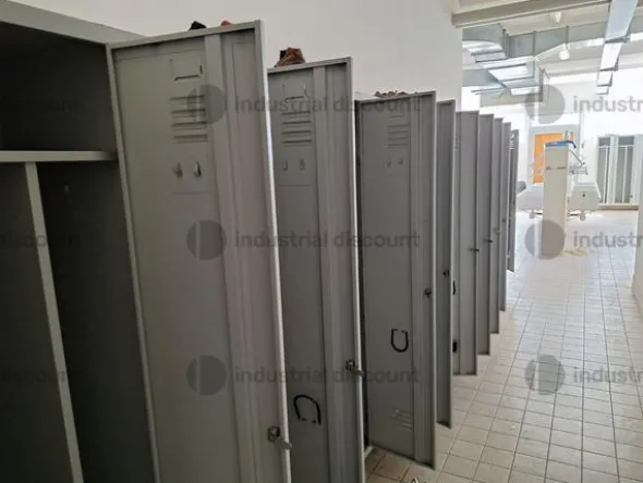 1#9444 Attrezzaturefalegnameria arredo ufficio magazzino e marchio "Cantieri Estensi"