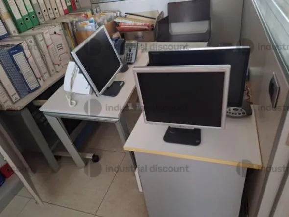 1#9444 Attrezzaturefalegnameria arredo ufficio magazzino e marchio "Cantieri Estensi"