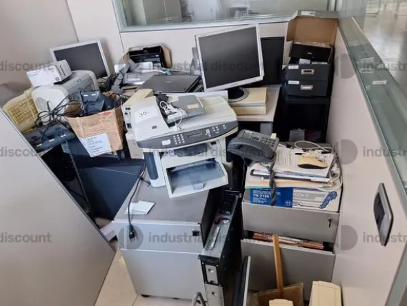1#9444 Attrezzaturefalegnameria arredo ufficio magazzino e marchio "Cantieri Estensi"