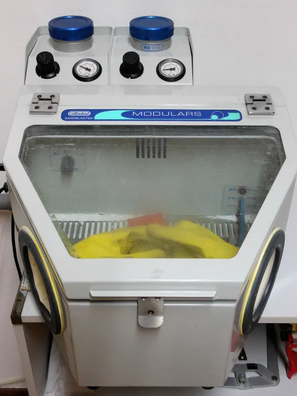 Attrezzature laboratorio orafo/odontotecnico