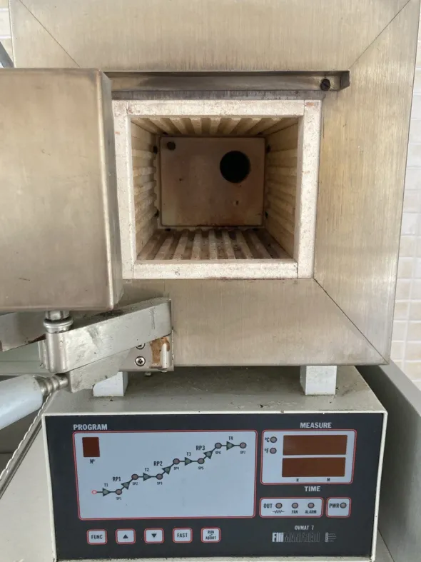 Attrezzature laboratorio orafo/odontotecnico