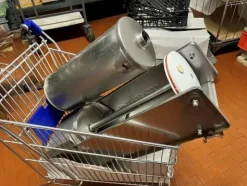 1#8498 Attrezzature per attività commercio e macellazione bestiame