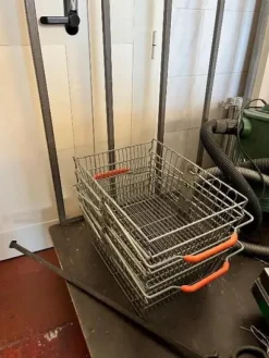 1#8498 Attrezzature per attività commercio e macellazione bestiame