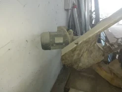 2#5574 Attrezzature per la lavorazione del ferro