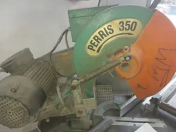 2#5574 Attrezzature per la lavorazione del ferro