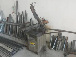 2#5574 Attrezzature per la lavorazione del ferro