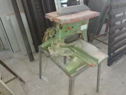 2#5574 Attrezzature per la lavorazione del ferro