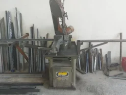 2#5574 Attrezzature per la lavorazione del ferro