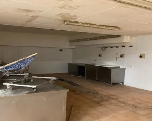 1#8384 Attrezzature per la lavorazione di prodotti da forno in disuso