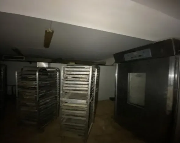 1#8384 Attrezzature per la lavorazione di prodotti da forno in disuso