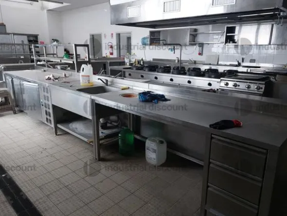 8#9089 Attrezzature per la ristorazione
