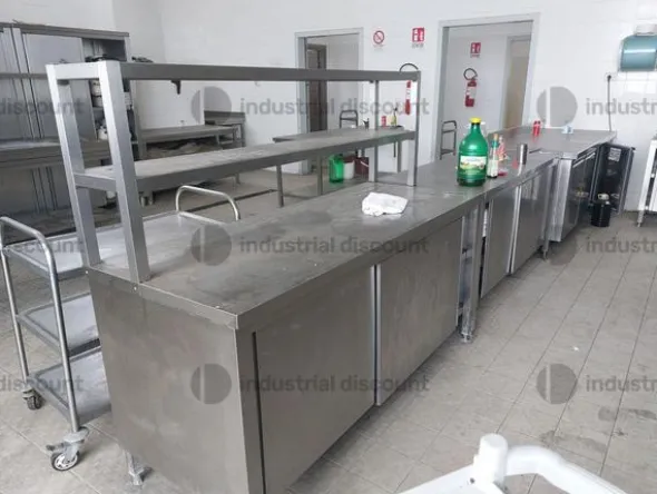 8#9089 Attrezzature per la ristorazione
