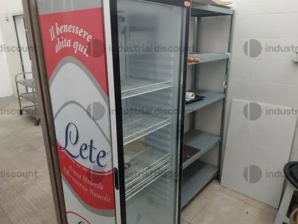 8#9089 Attrezzature per la ristorazione