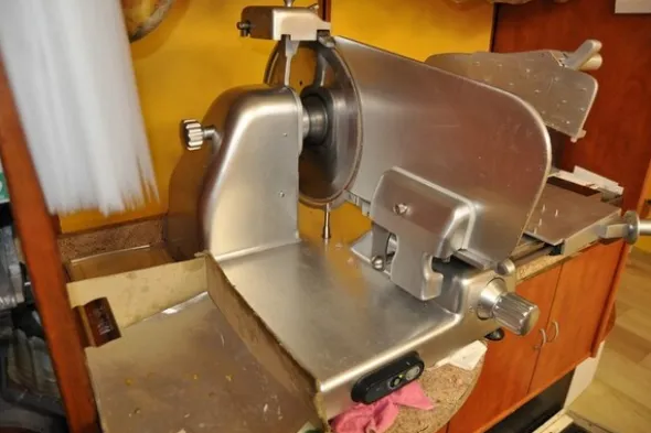 4#6225 Attrezzature per macelleria