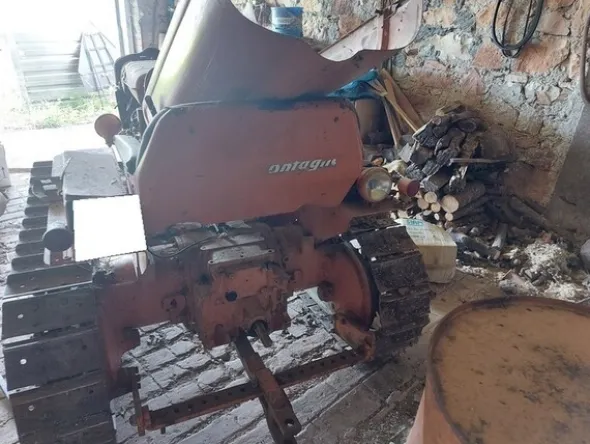 1#6033 Attrezzature per officina