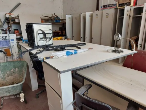 1#6033 Attrezzature per officina