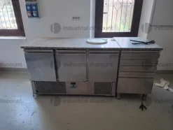 1#10276 Attrezzature per ristorazione e arredi e subingresso voltura di titoli amministrativi di posizioni connesse all'attività