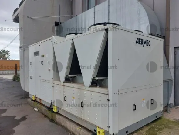 9#9089 Attrezzature per ristorazione e Amplificatore Yamaha e Scaffalature