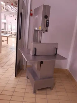 23#4631 Attrezzature professionali per la lavorazione della carne