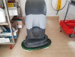 23#4631 Attrezzature professionali per la lavorazione della carne