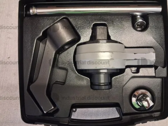 3#10272 Attrezzature utensili e strumenti per officina e lavorazioni meccaniche