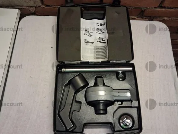 3#10272 Attrezzature utensili e strumenti per officina e lavorazioni meccaniche