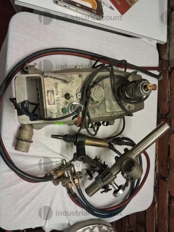 3#10272 Attrezzature utensili e strumenti per officina e lavorazioni meccaniche