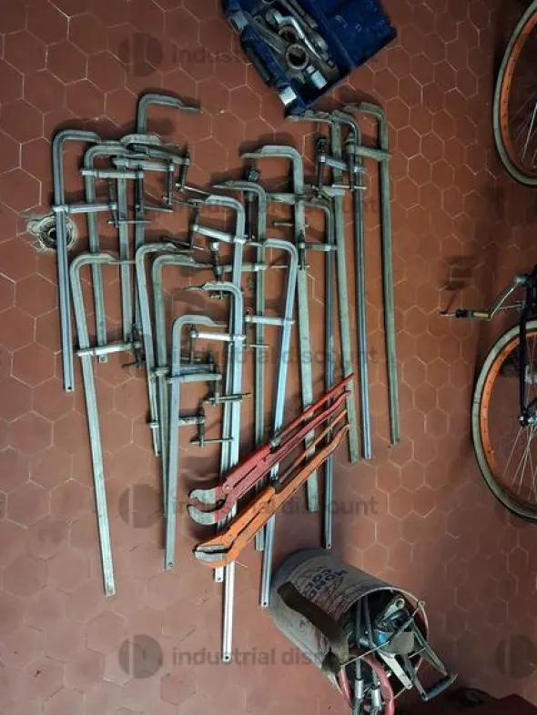 3#10272 Attrezzature utensili e strumenti per officina e lavorazioni meccaniche