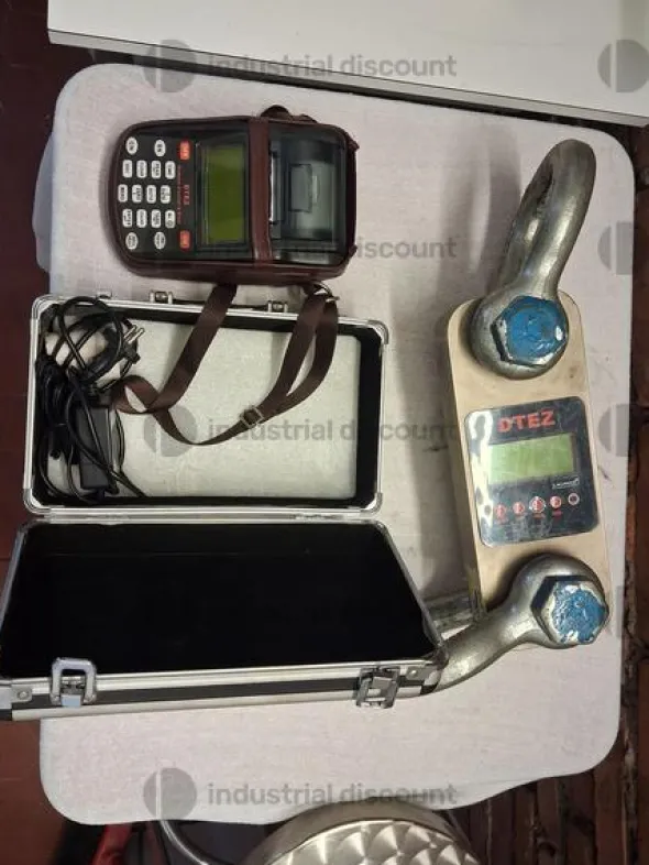 3#10272 Attrezzature utensili e strumenti per officina e lavorazioni meccaniche