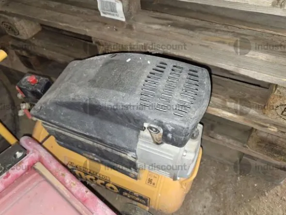 7#10015 Attrezzature varie da cantiere
