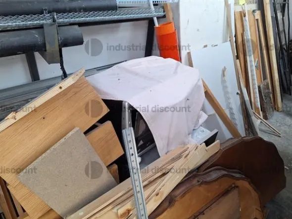 1#9752 Attrezzature varie di cantiere
