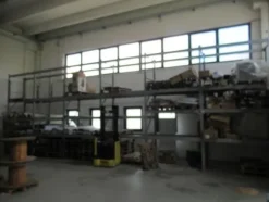 1#8714 Attrezzature varie di magazzino e rimanenze di materiale elettrico