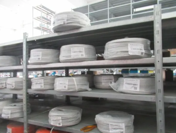 1#8599 Attrezzature varie di magazzino e rimanenze di materiale elettrico