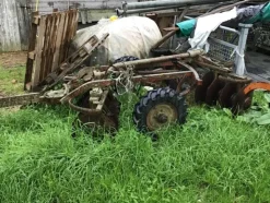 7#4112 Attrezzi agricoli
