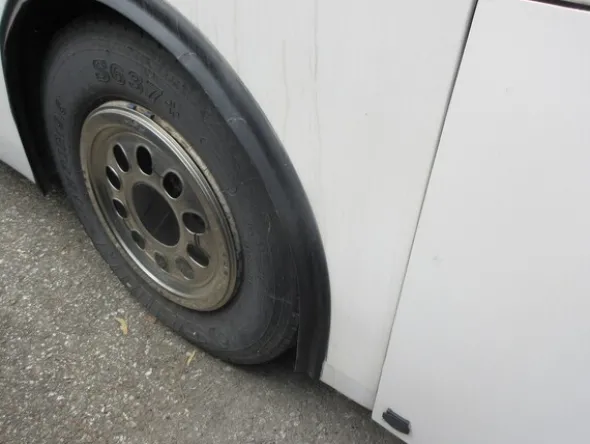6#5473 Autobus Man
