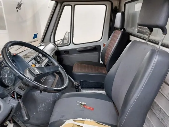 1#7220 Autocarri Mercedes Benz